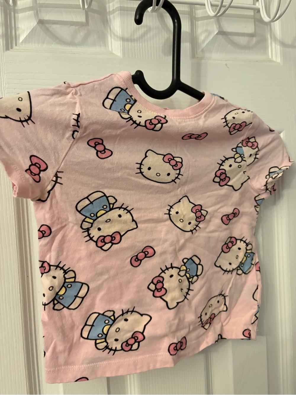Old Navy Pink Hello Kitty All-Over Short Sleeve Tee